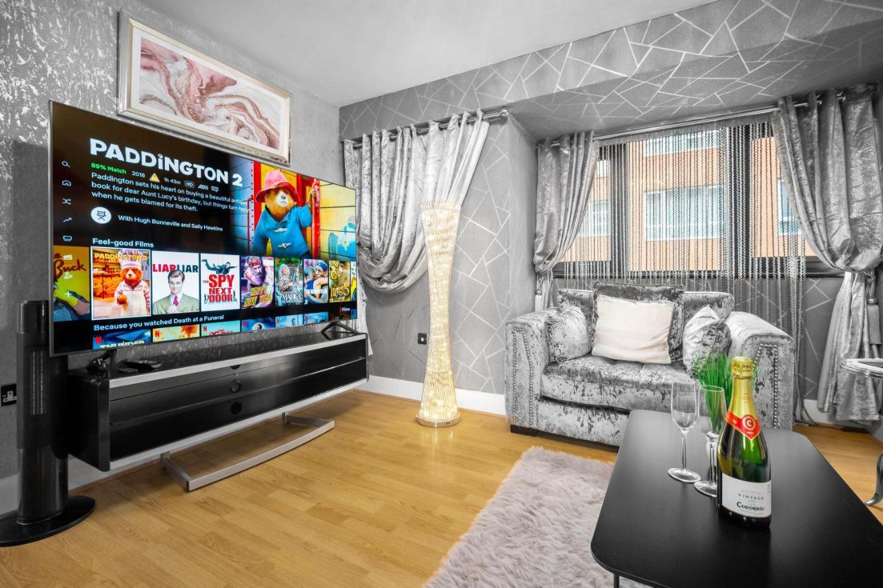 Luxury City Centre Apartment - Parking - Smart Tv - Wifi - Intercom Birmingham Kültér fotó