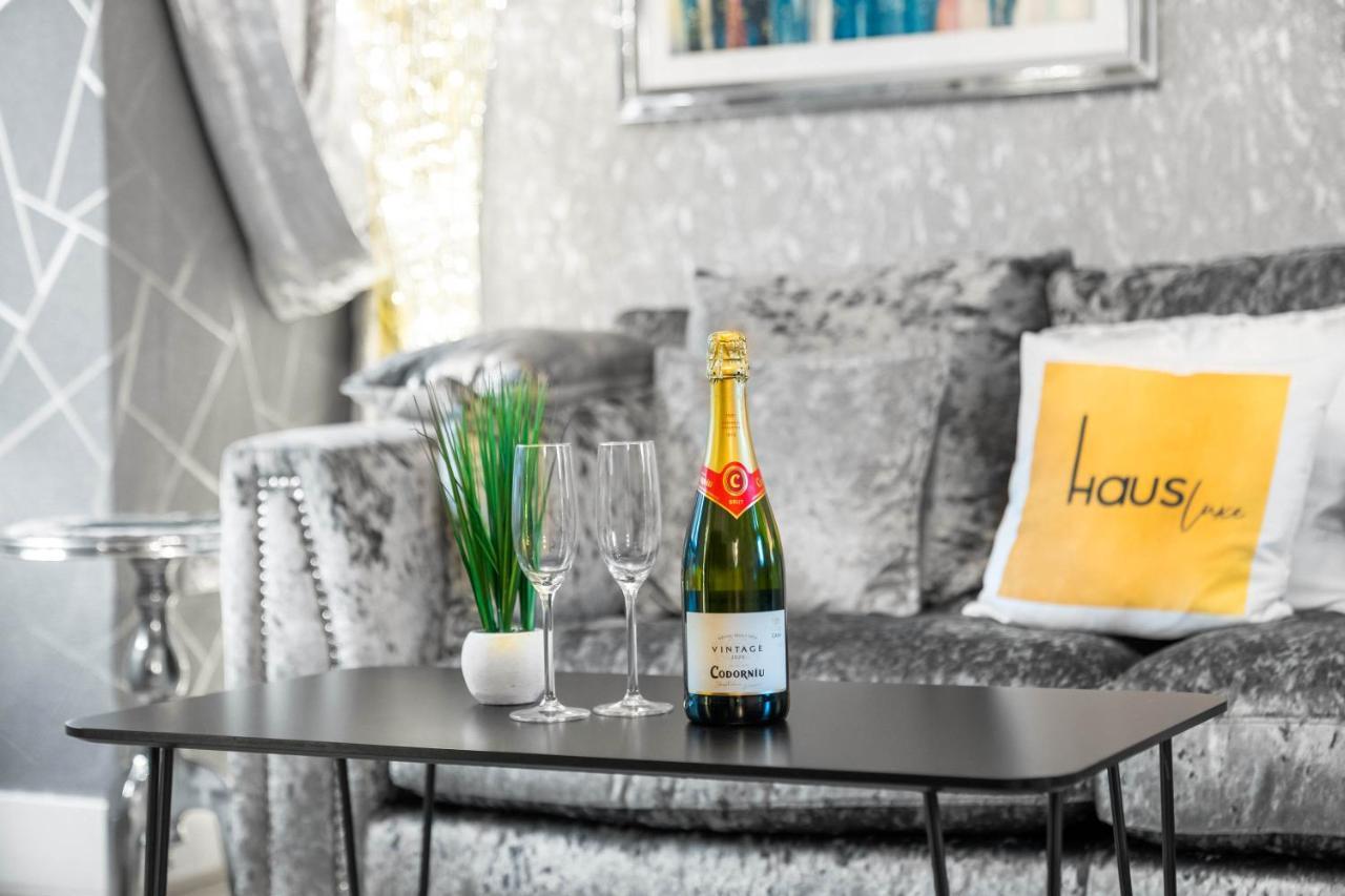 Luxury City Centre Apartment - Parking - Smart Tv - Wifi - Intercom Birmingham Kültér fotó